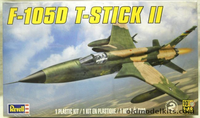 Revell 1/48 F-105D Thunderchief Thunderstick II - (Ex-Monogram) - 457 TFS Air Force Reserve Carswell AFB Texas 1976 / 563 TFS 23 TRW USAF McConnell AFB Kansas, 85-5866 plastic model kit
